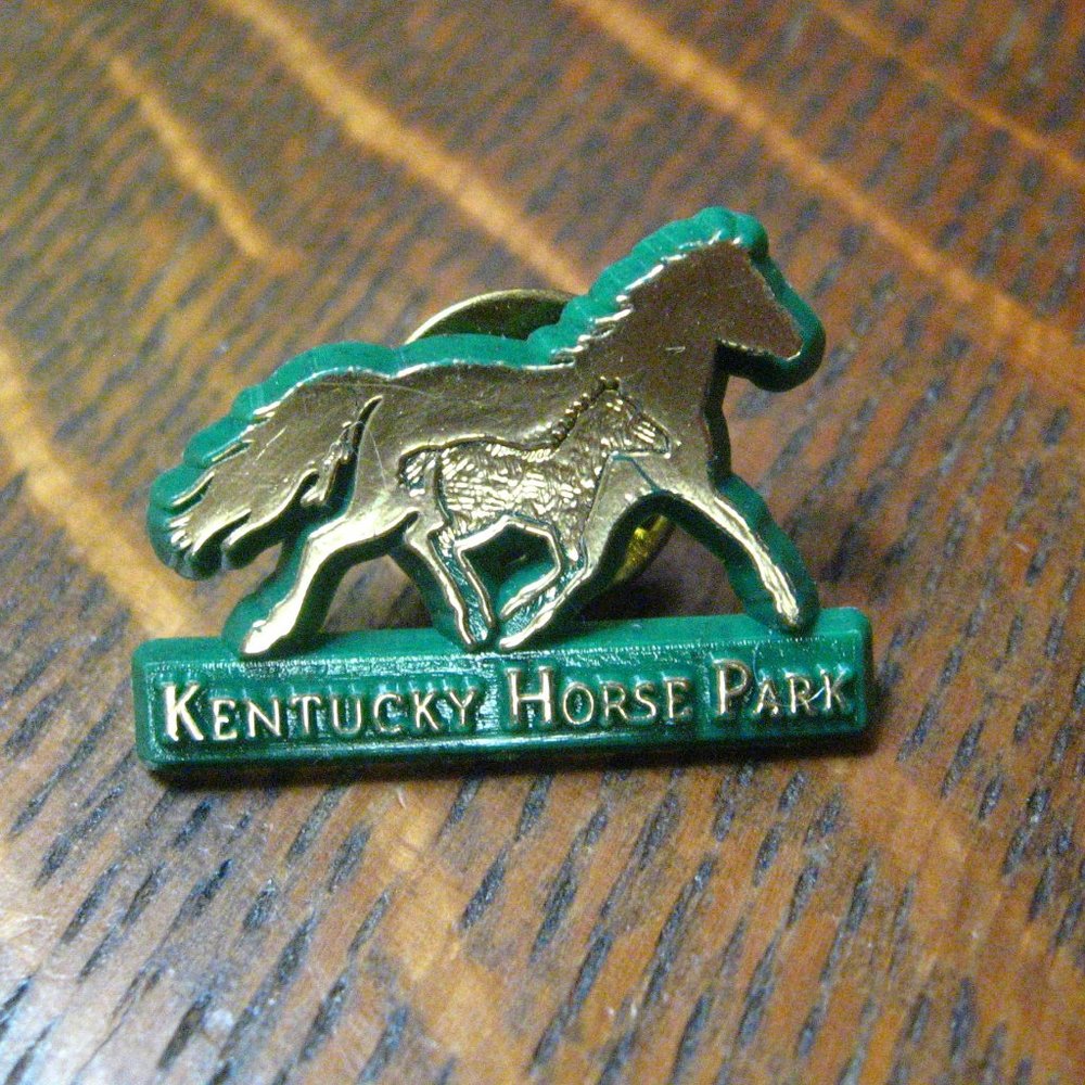 🐴 Kentucky Horse Park Vintage Lapel Pin